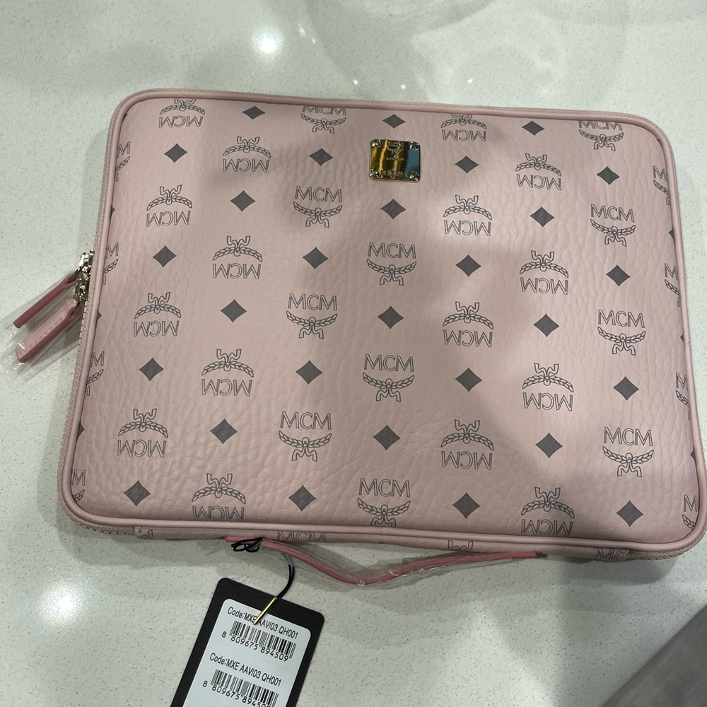 MCM ipad case ! New with tags !